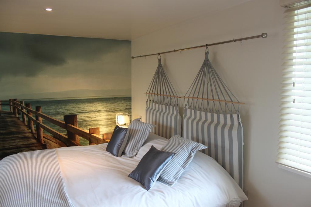 The Beach Bed and Breakfast Hythe  Habitación foto